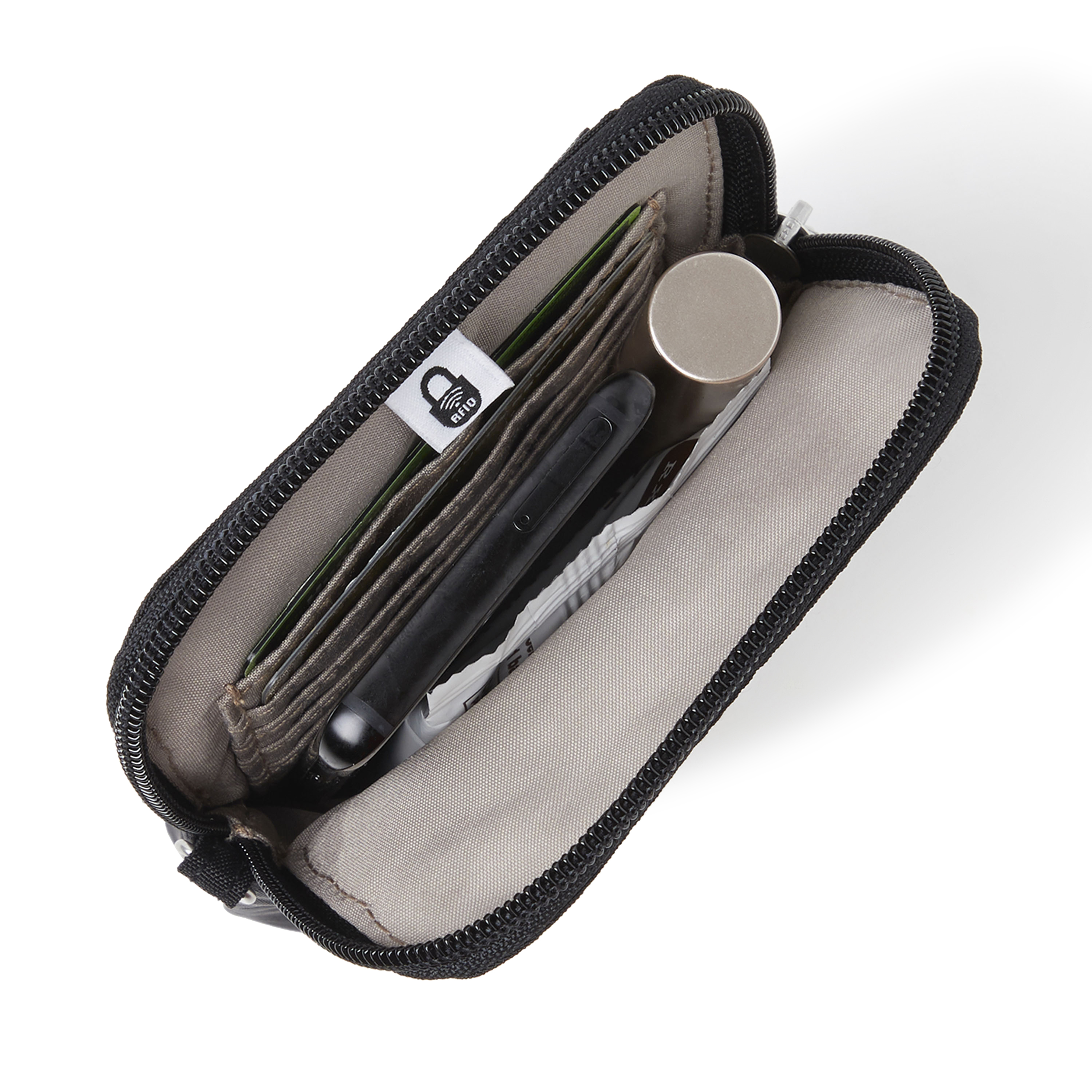 Legacy Bryant Pouch