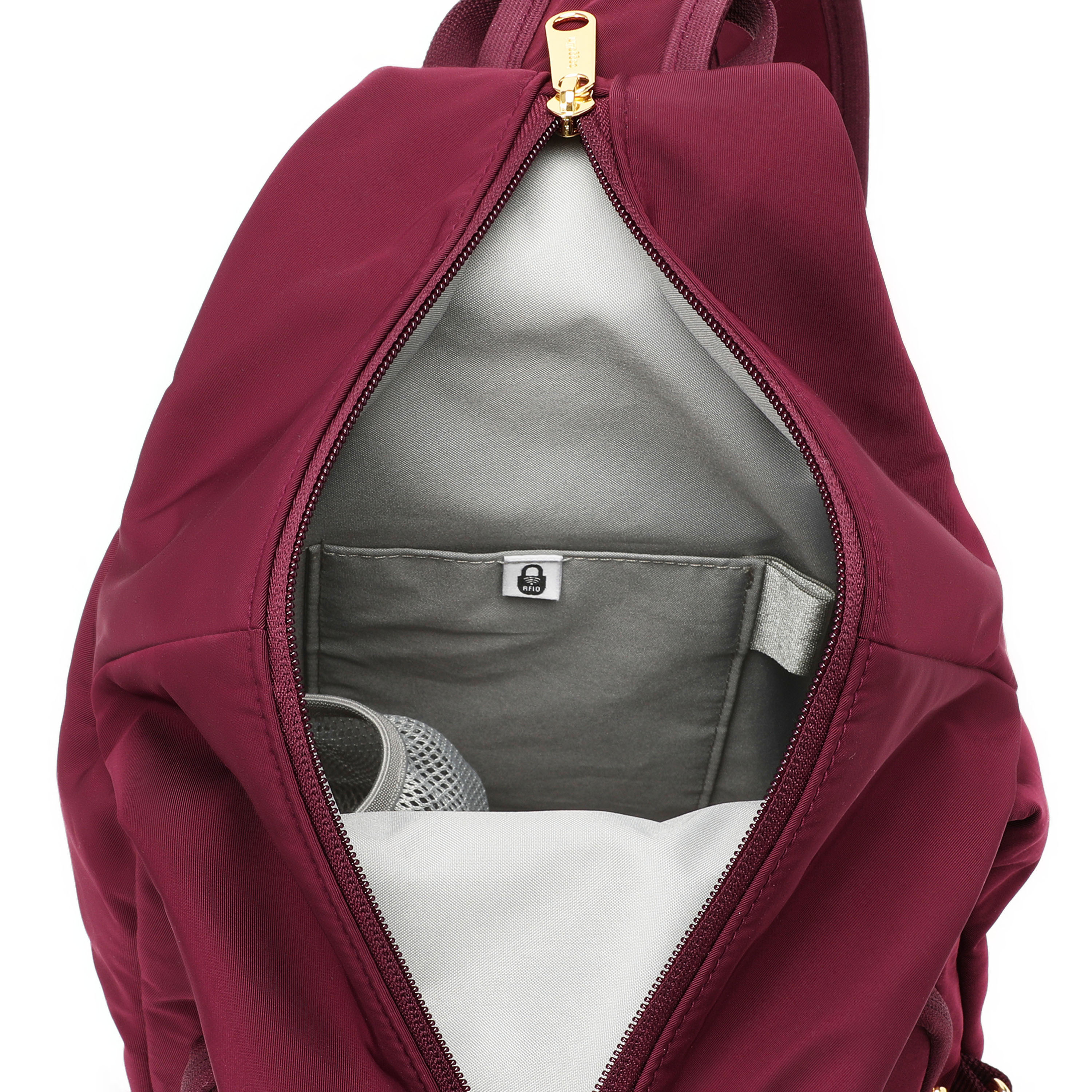 Securtex® Jet Set Anti-Theft Triangle Sling