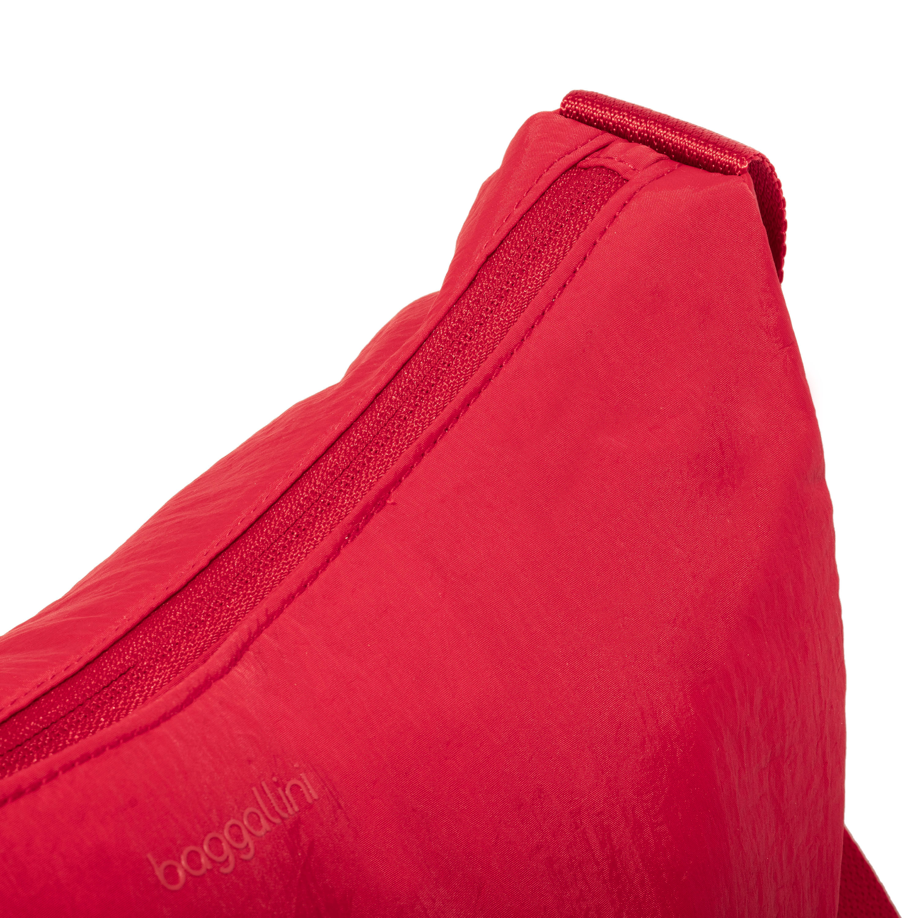 Swift Crescent Crossbody