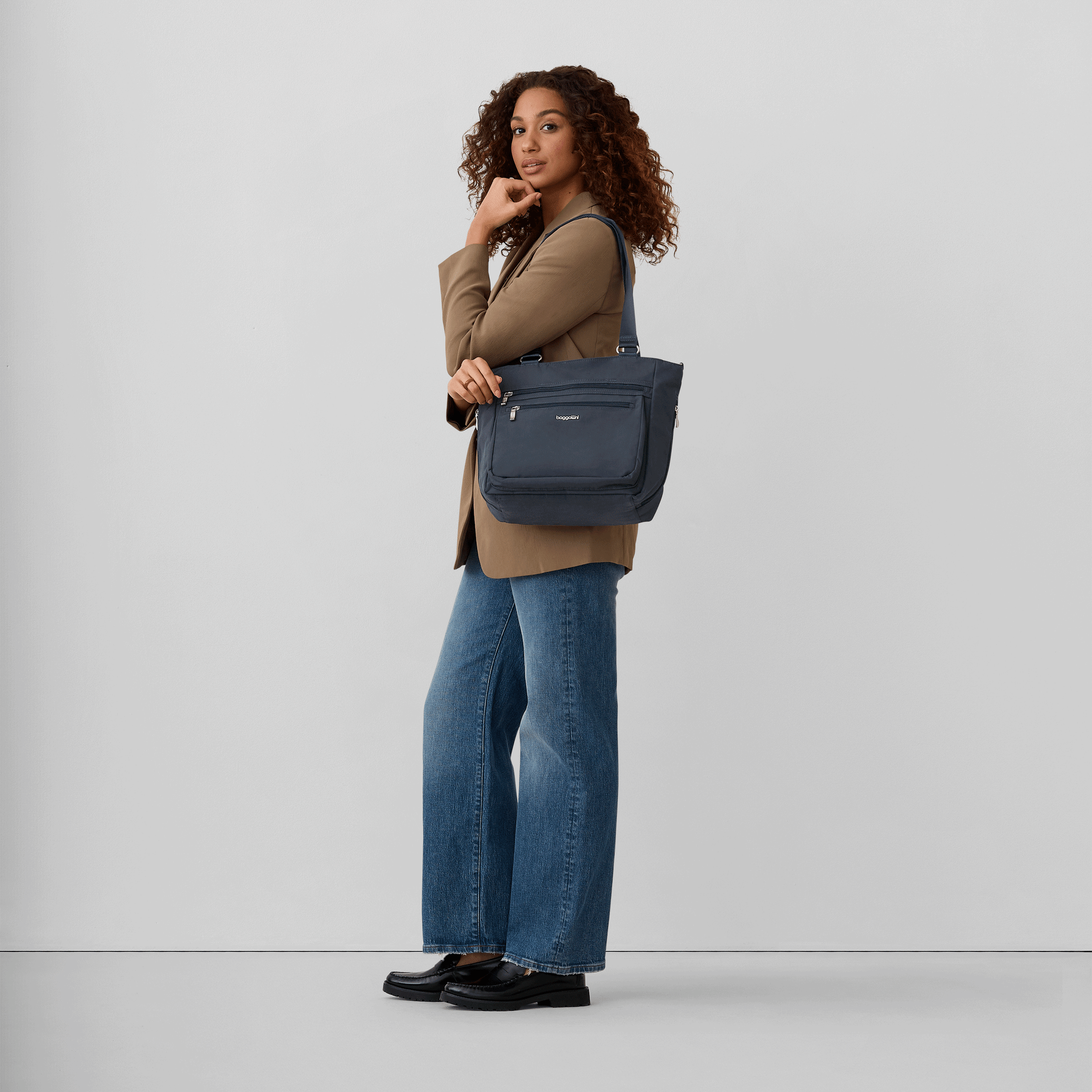 Modern Everywhere Everyday Shopper