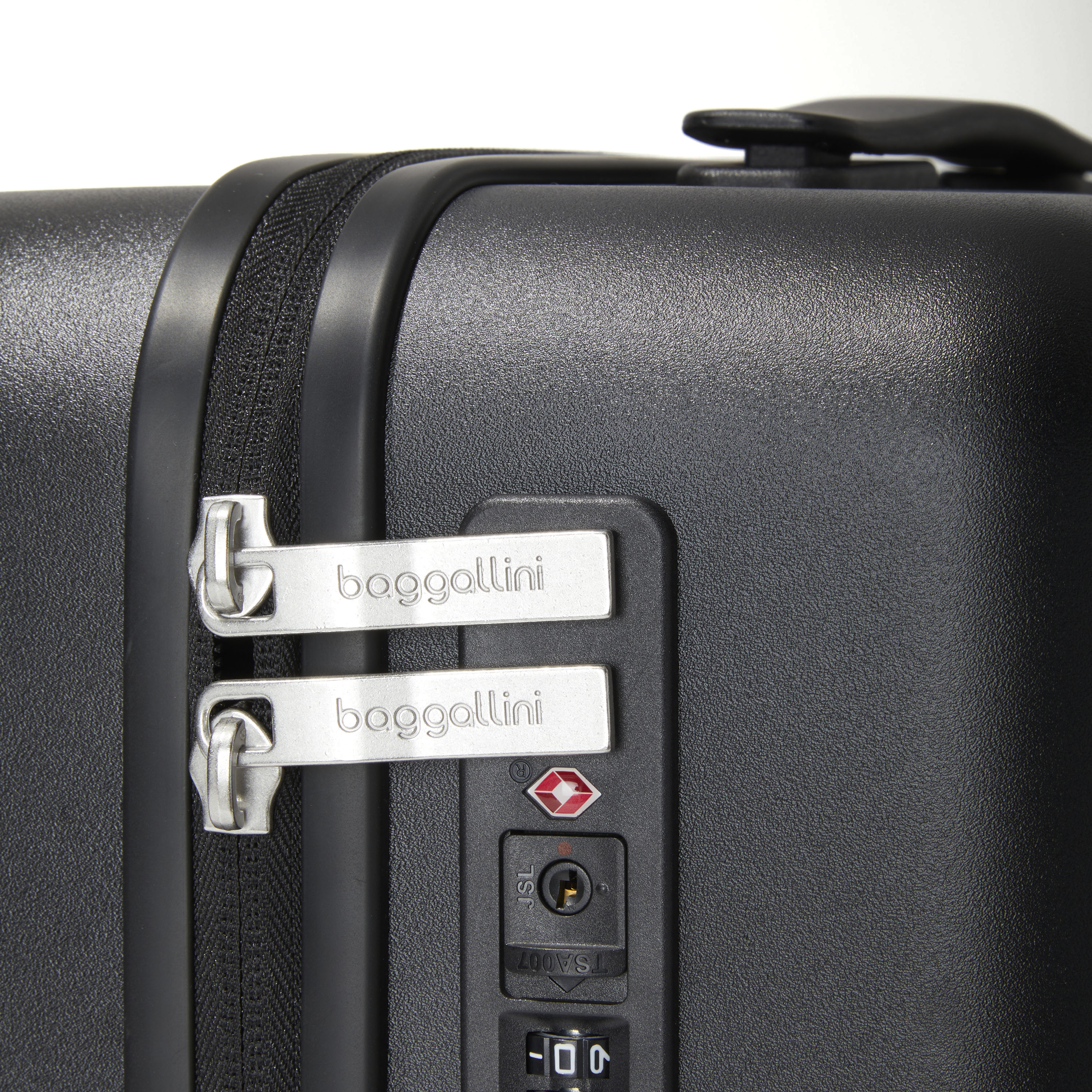 Set Wave 22” 4 Wheel Hardside Carry-On